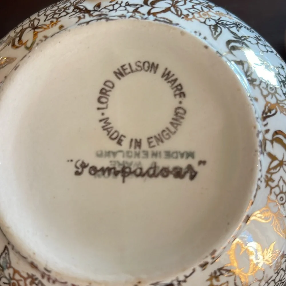 Lord Nelson Ware Pompadour teapot Stacked